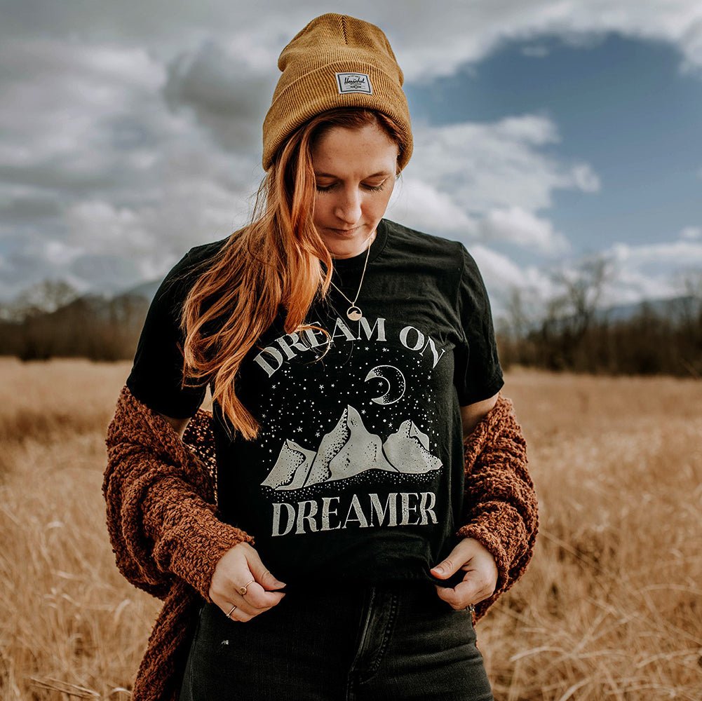 Dream On Dreamer Lightweight Tee - Alley & Rae Apparel